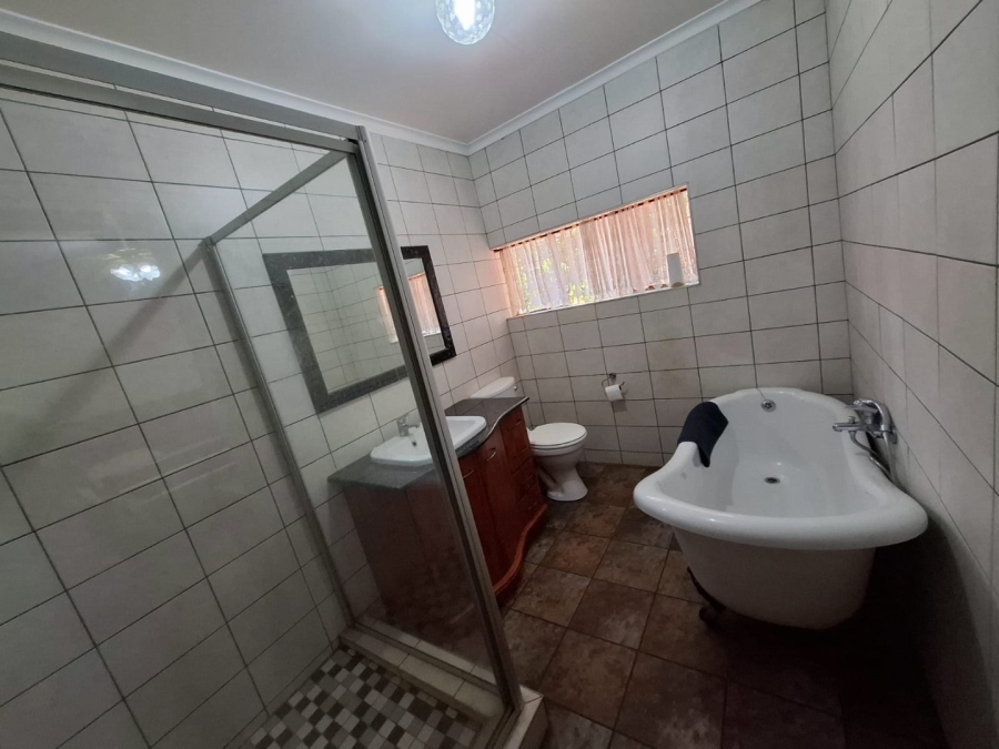 4 Bedroom Property for Sale in Protea Park North West